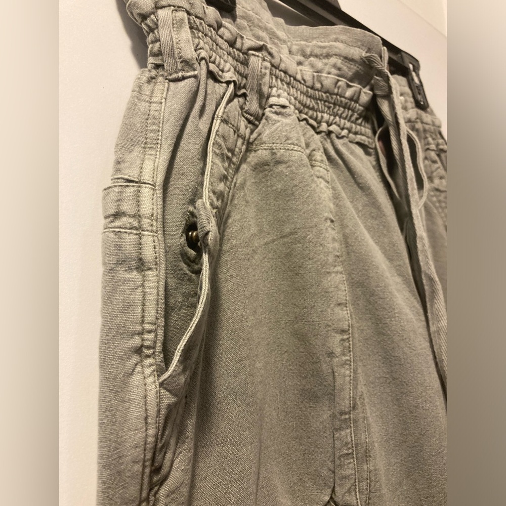 Free People Wind Drift Convertible Pants Utility Shorts Zipper, Ivy League NWT - Picture 10 of 12